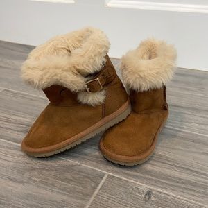 Cozy faux fur trim toddler girls size 7 boots